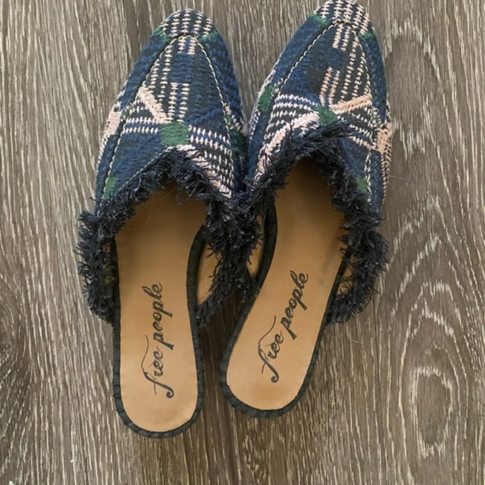 Free people knitted mules